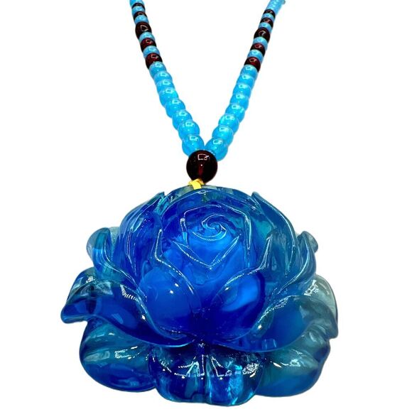 NEW Acrylic Blue Beaded Floral Pendant Necklace - Picture 11 of 12